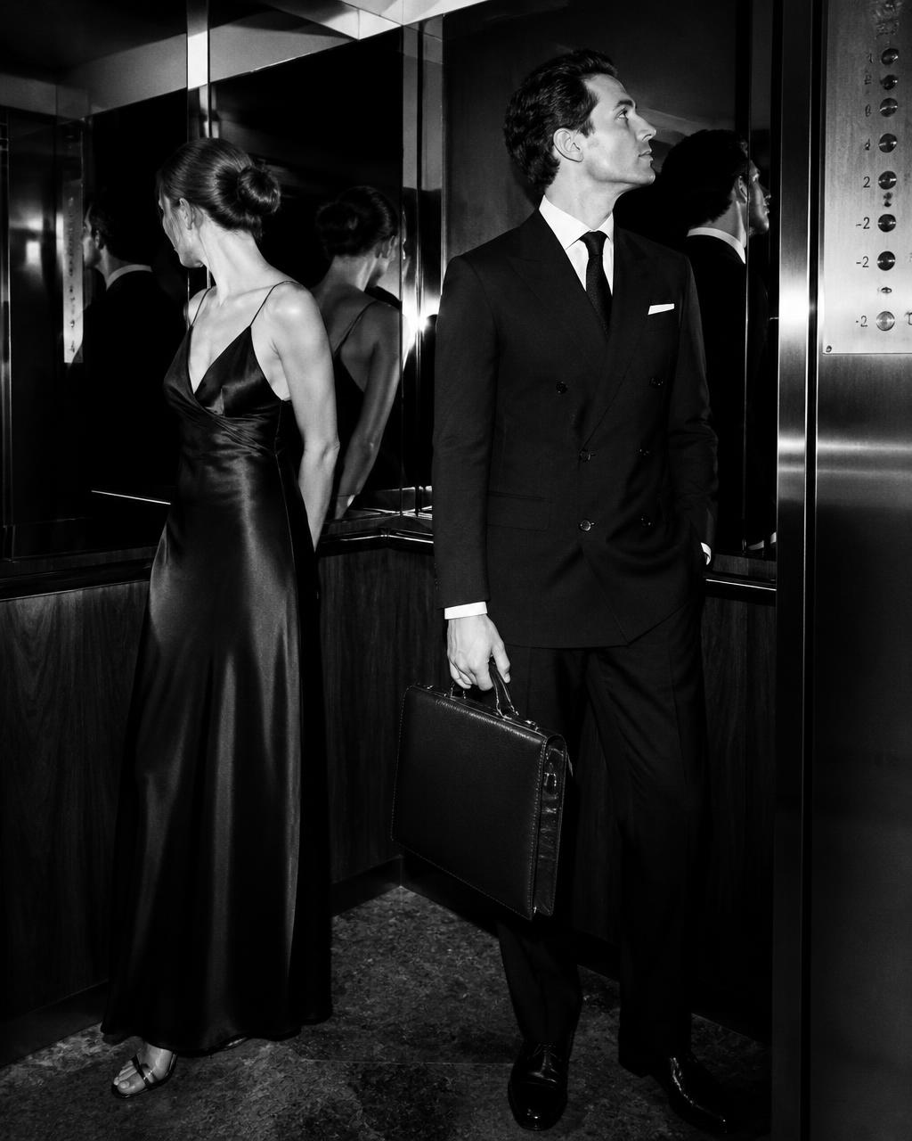Elevator, going up
